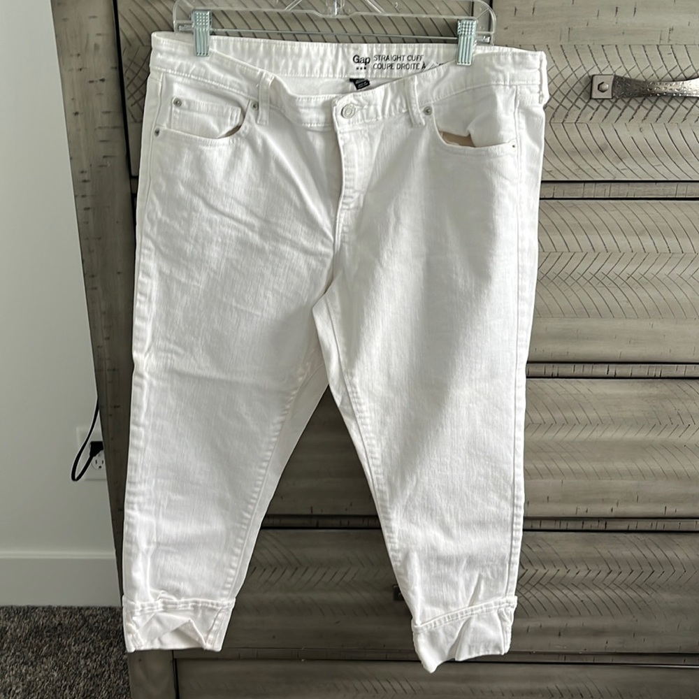 Gap white denim capri size 14